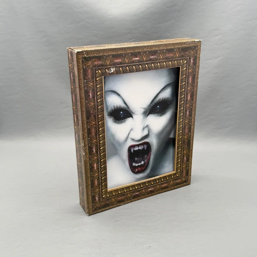 Halloween Animated Animated Sound Sensor Vampire Portrait Light Up Framed Prop
